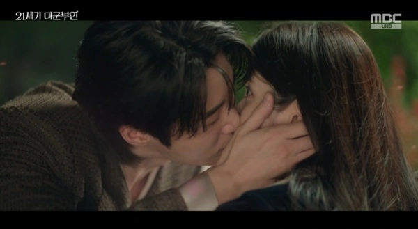 Byeon Woo-seok vs. Gong Seung-yeon: Royal Feud Heats Up