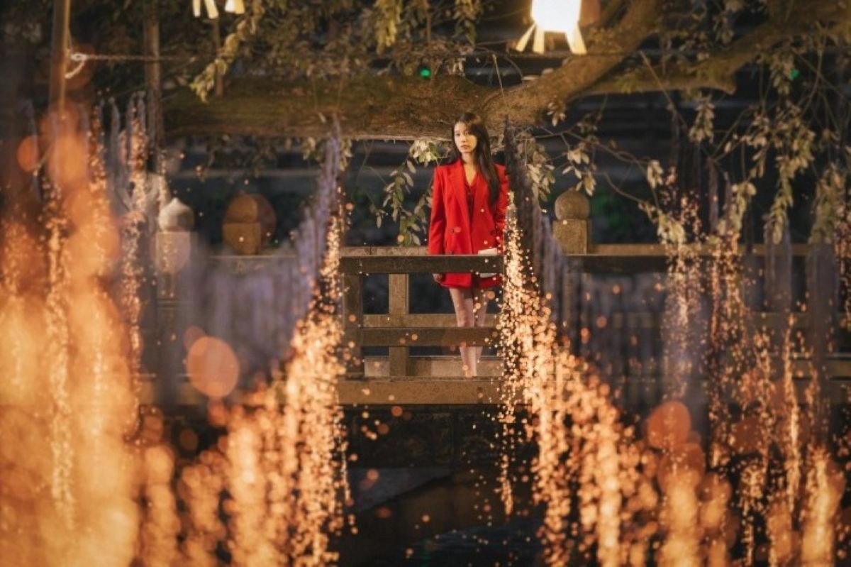 Korean Hanbok, Hanok Trend: 21st Century Royal Style