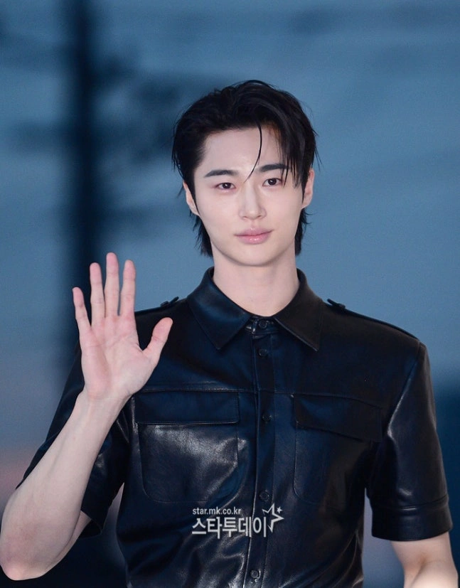 Byun Woo-seok on 'How Do You Play?' with Joo Woo-jae