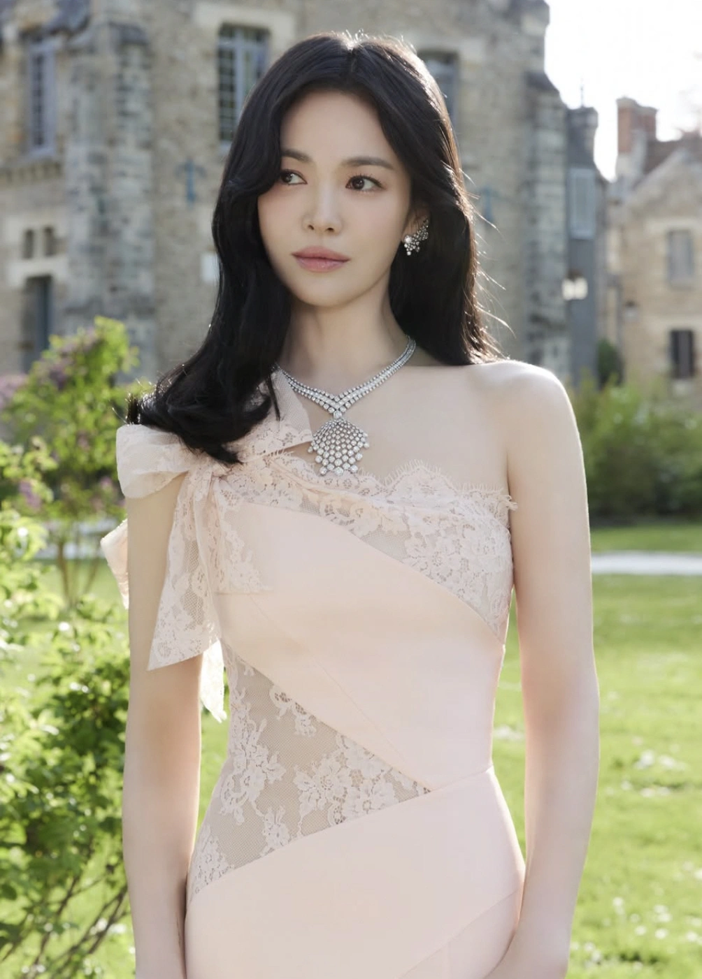 Song Hye Kyo's Shocking Sheer Dress Fit