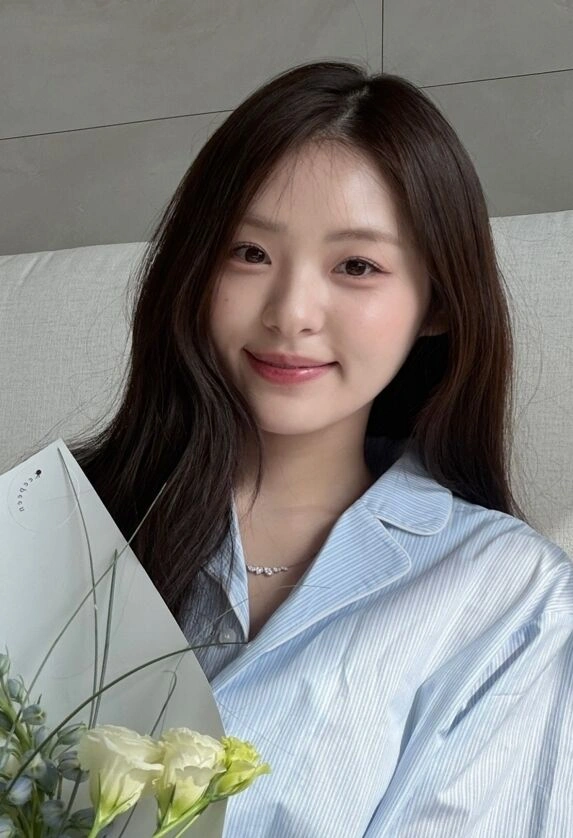 Kim Ji-min's Dollar Exchange Gains Add Up