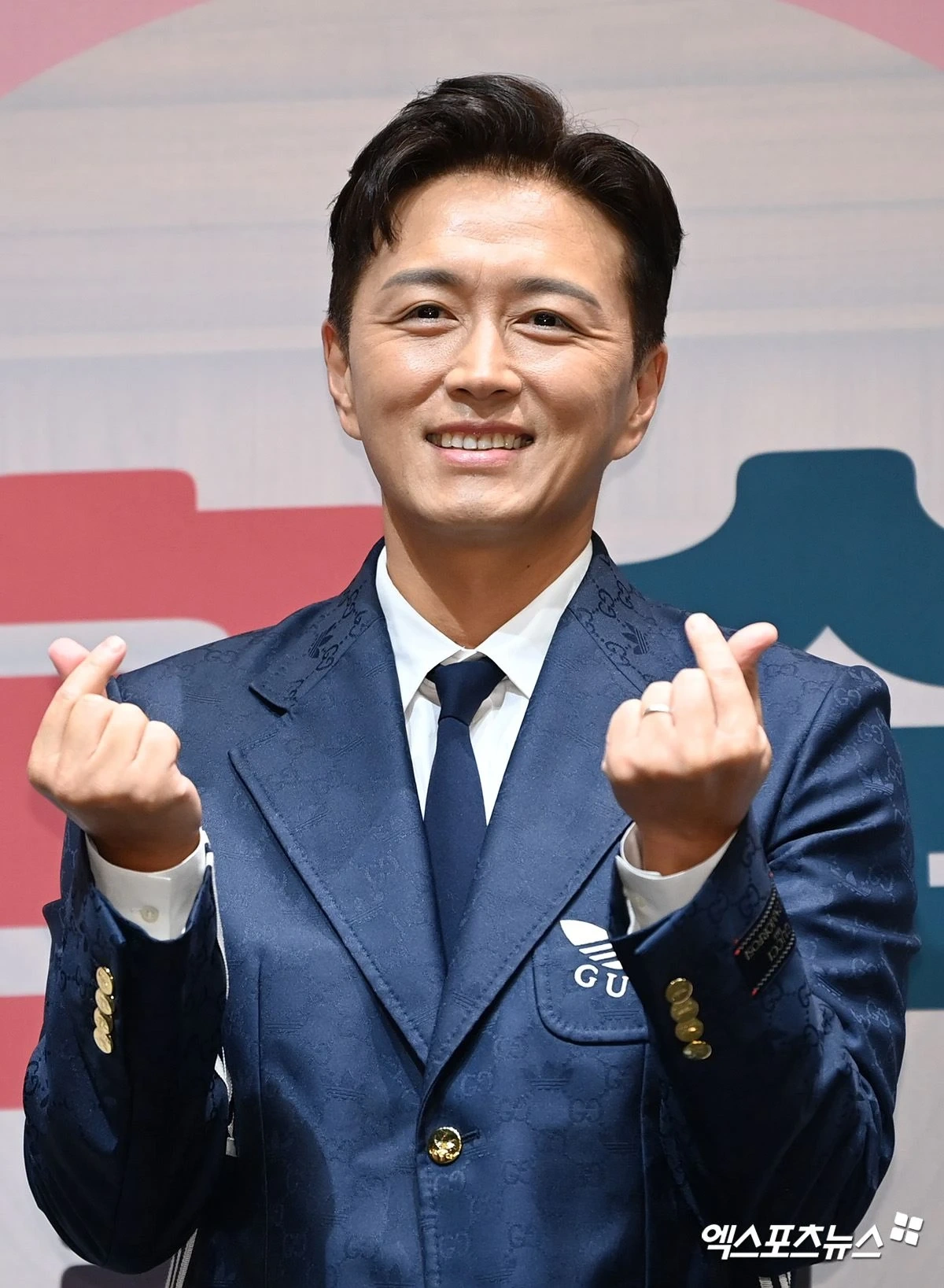 チン・テヒョン、離婚熟慮キャンプ２年で降板