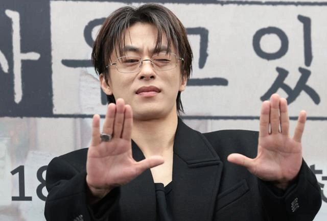 ク・ギョファン＆コ・ユンジョン、母者無惨を慰める