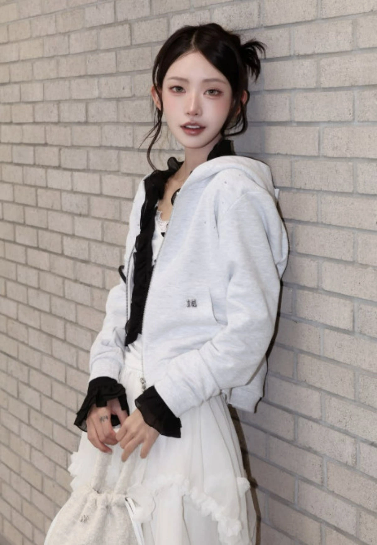 Choi Jin-sil's Daughter Choi Jun-hee Engaged to 11-Year Older Fiancé