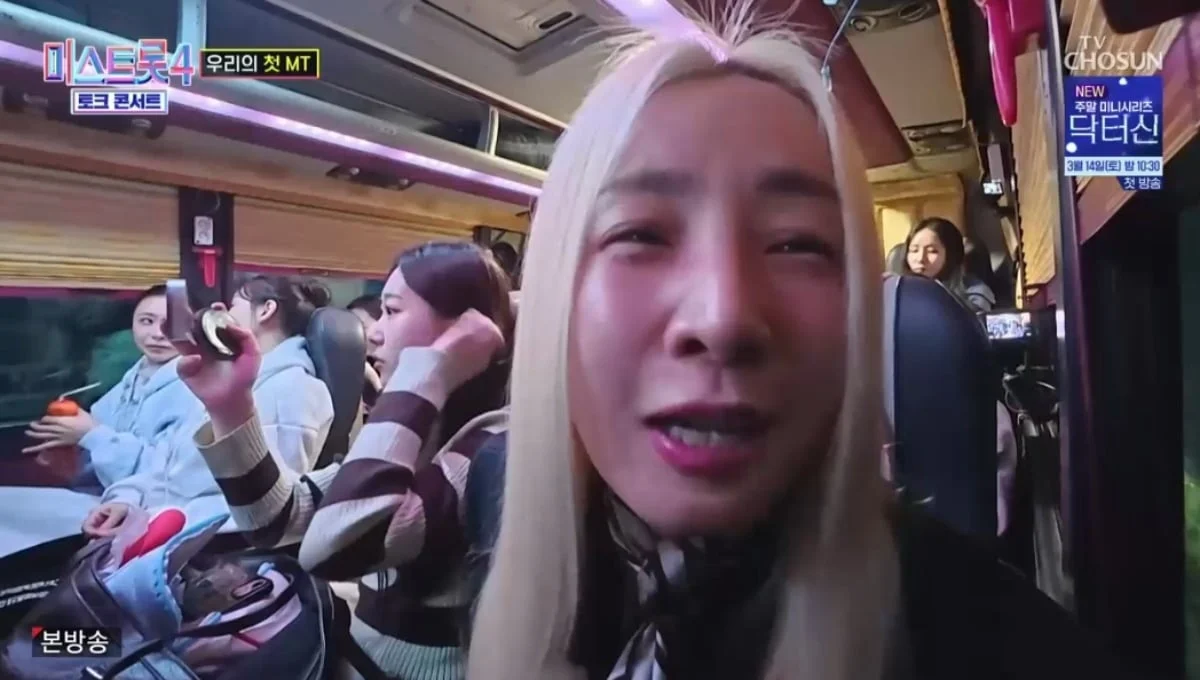 ユミ、詩集「絶叫」と大学中退