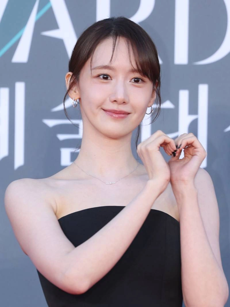 Yoona Considering 'Unnatural' Korean Remake Role