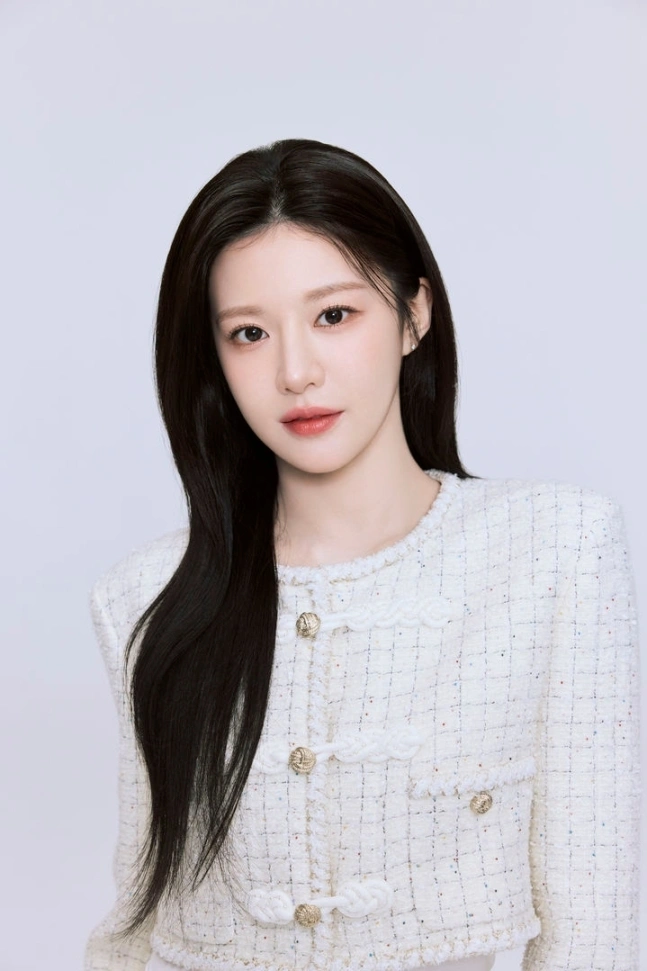 고윤정, 박해영 페르소나 도전