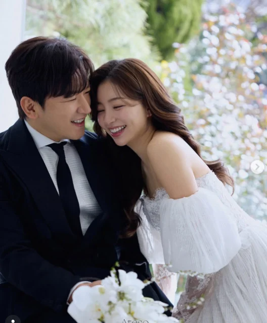 두딸 아빠 이민우 웨딩화보