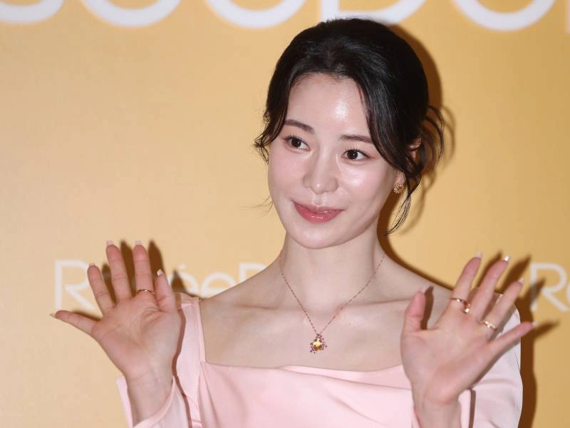 임지연, 글로벌 1위·얼라이크 검토