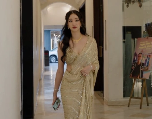 Kim Sarang's 48-Year-Old Indian Makeup Transformation