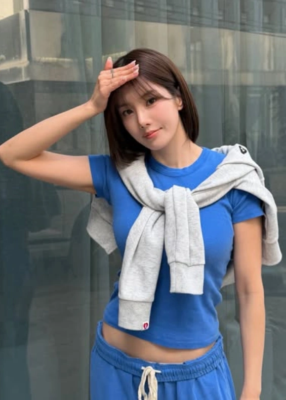 K-pop Star Kwon Eunbi Signs with RBW