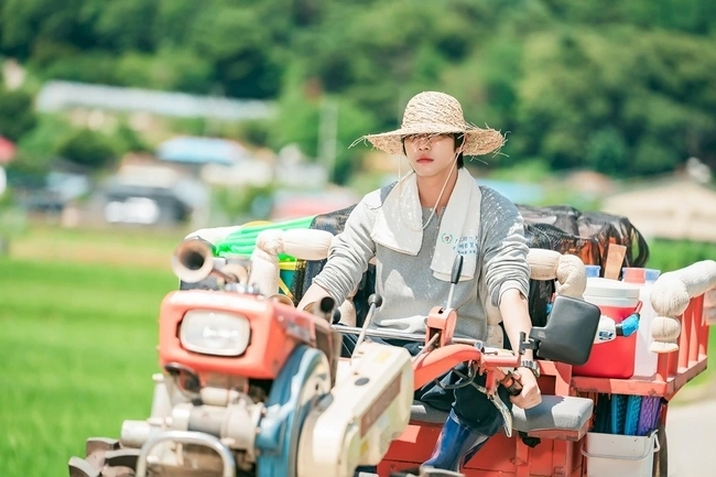 안효섭 경운기vs채원빈 스포츠카