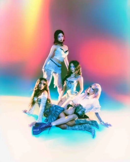 Girlset, Achieves #1 on YouTube