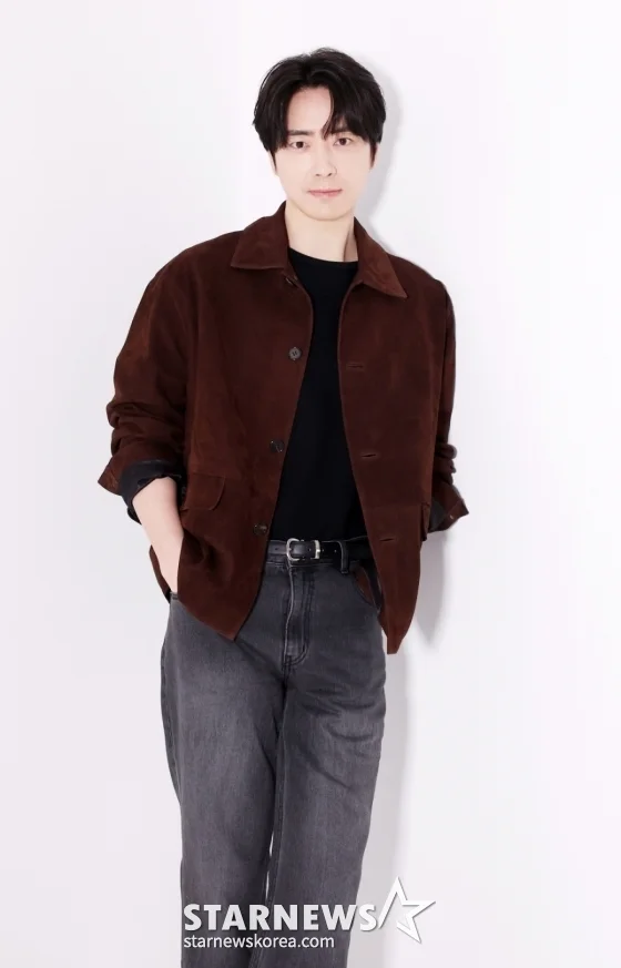 이준혁, 공격수 넘은 선택