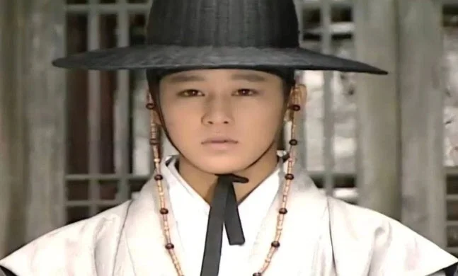 Jeong Tae-woo Mentions Man Living with a King