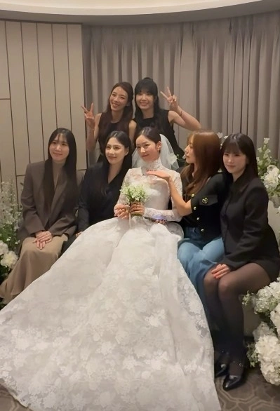 에이핑크 윤보미 결혼식 총출동