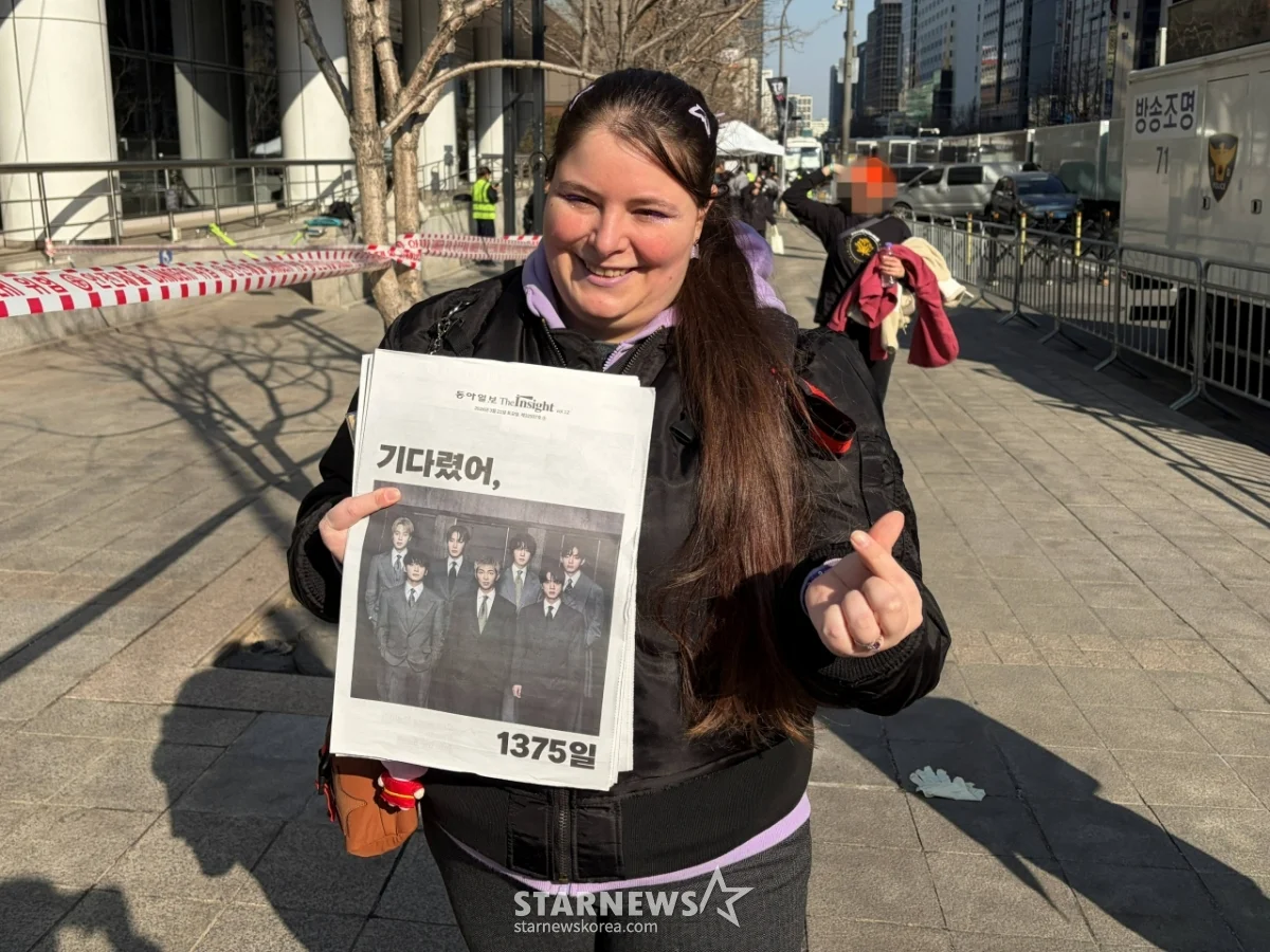 BTS 景福宮（キョンボックン）7人完全体ステージ