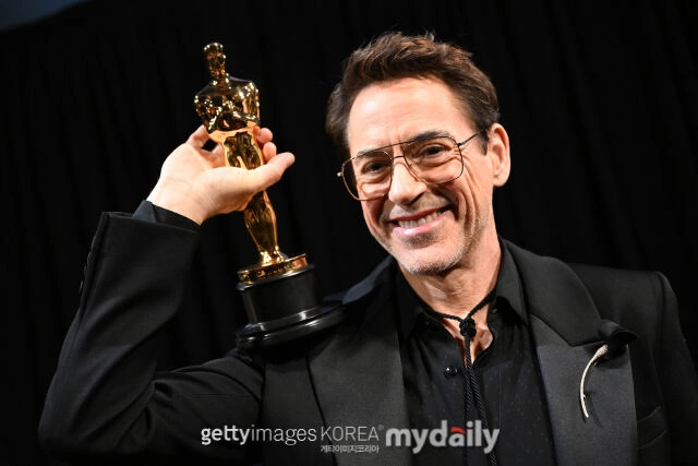 Robert Downey Jr. Criticizes Influencers