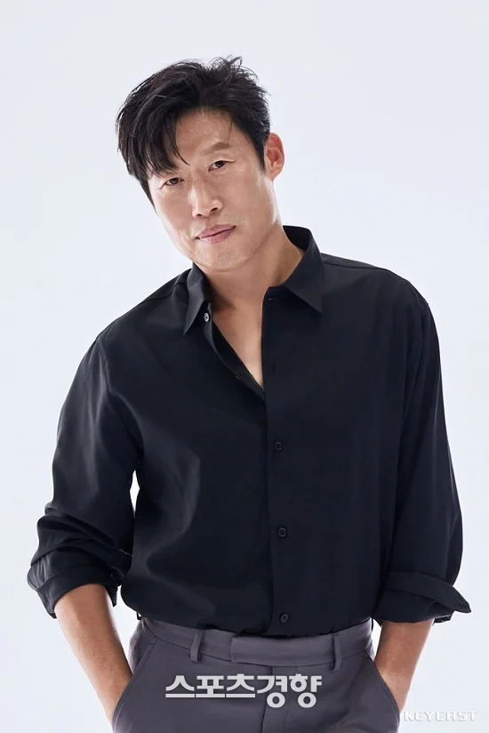 유해진, 현빈과 한솥밥 선택