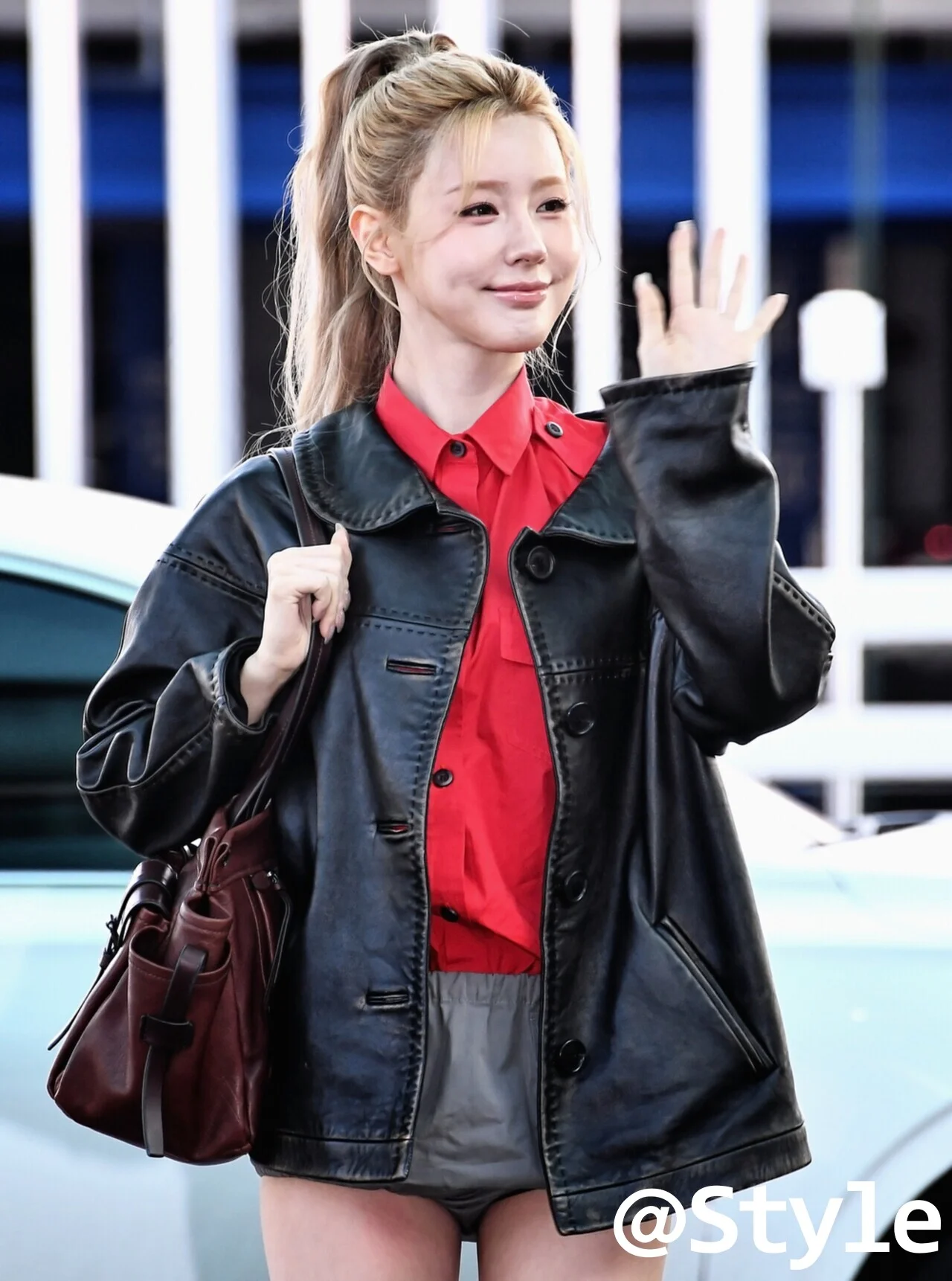 아이들 미연, 민폐 공항 패션