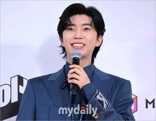 임영웅, 아이돌차트 258주 1위