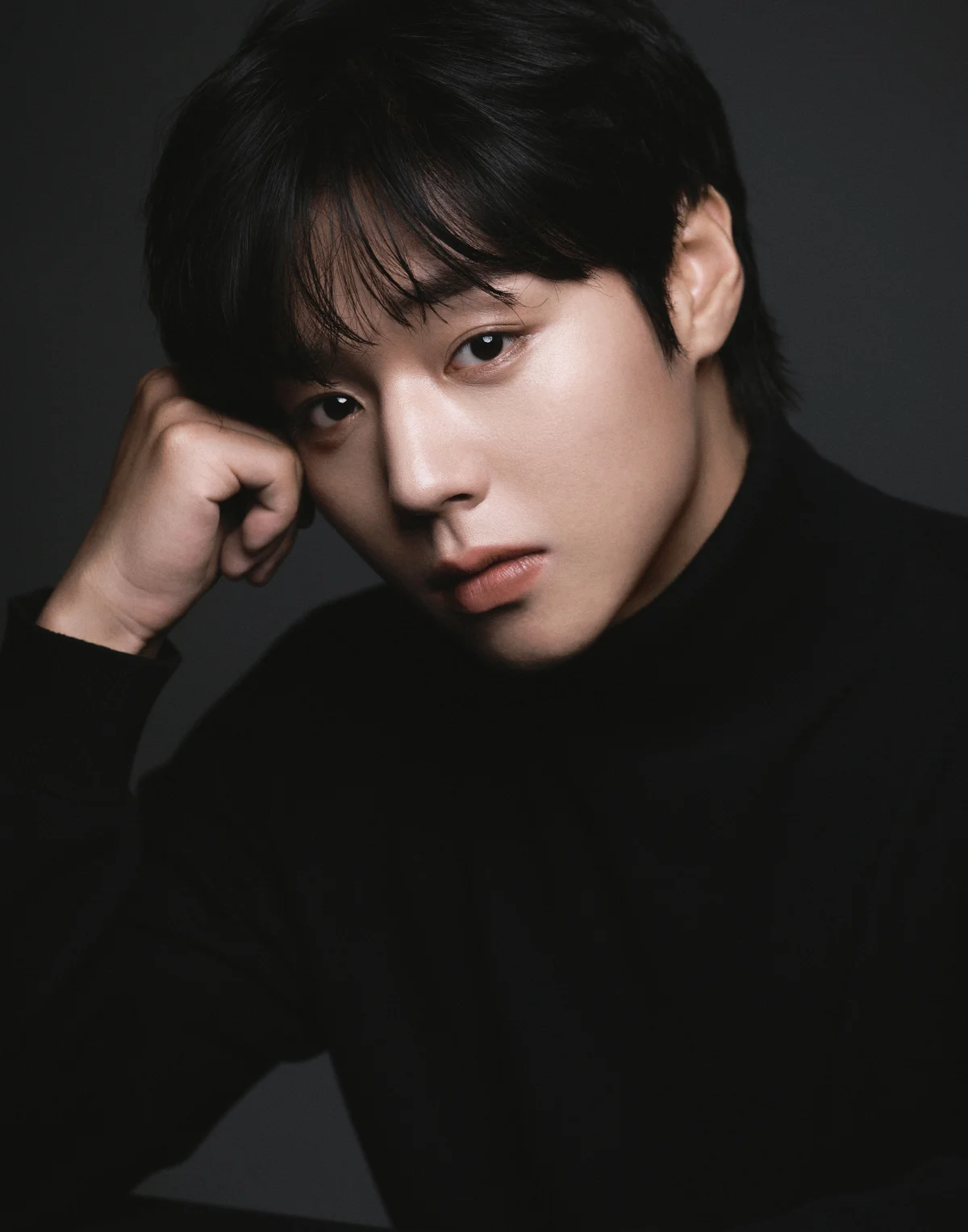 Park Ji-hoon Remembers the Eyes of a Deposed King