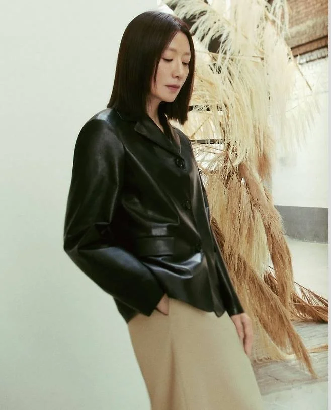 Kim Hee-ae's Chic Fashion in Her 50s